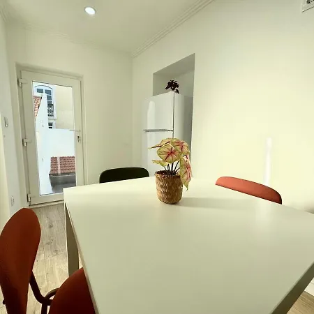 1 Bedroom - Patio - - Ac شقة Lisboa