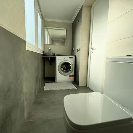 1 Bedroom - Patio - - Ac