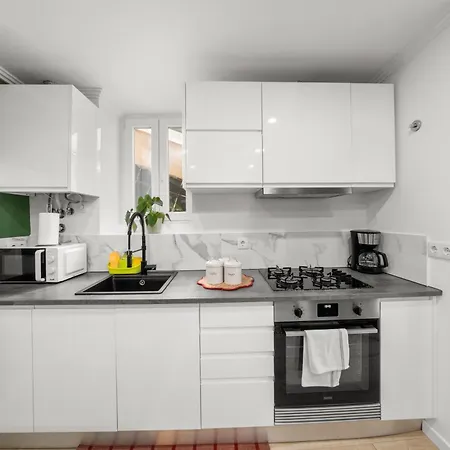 1 Bedroom - Patio - - Ac *