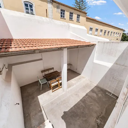 1 Bedroom - Patio - - Ac شقة *